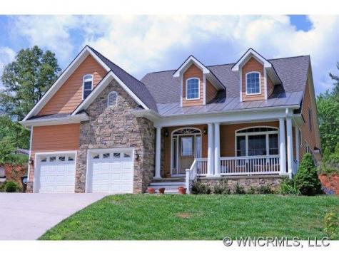 28 Woods Crossing Way Weaverville NC 28787