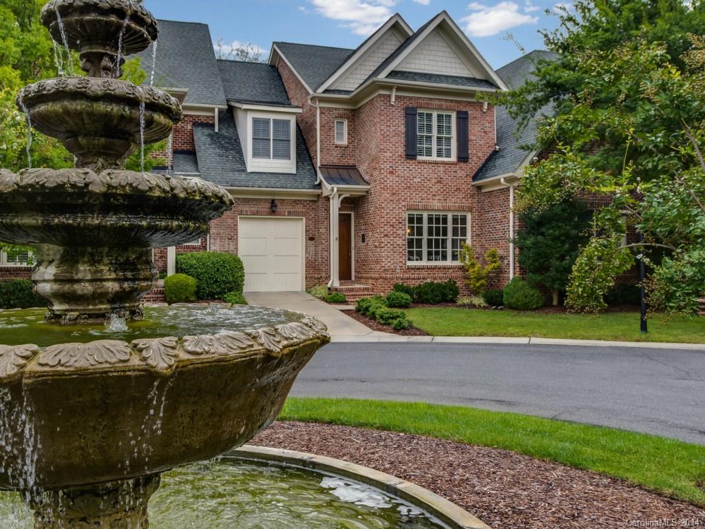 269 Crownsgate Court Charlotte NC 28207