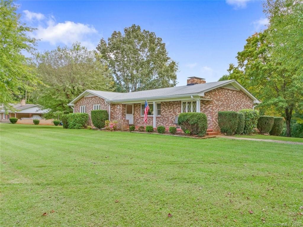 401 Asbury Road Candler NC 28715