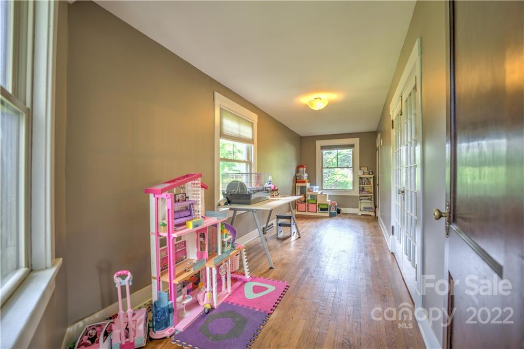 661 Fairview Road Asheville NC 28803