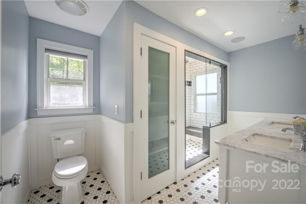 661 Fairview Road Asheville NC 28803