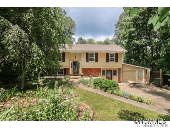 23 King Arthur Place Asheville NC 28806