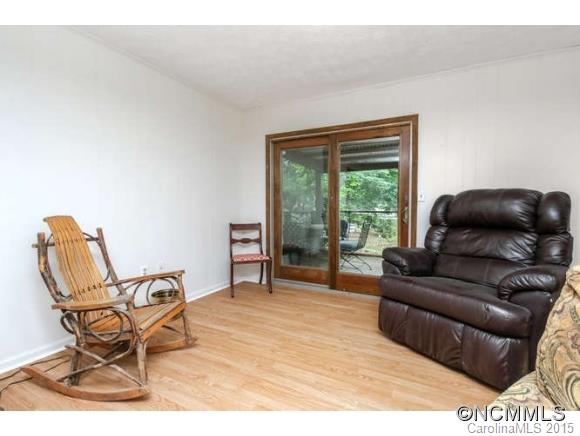 23 King Arthur Place Asheville NC 28806