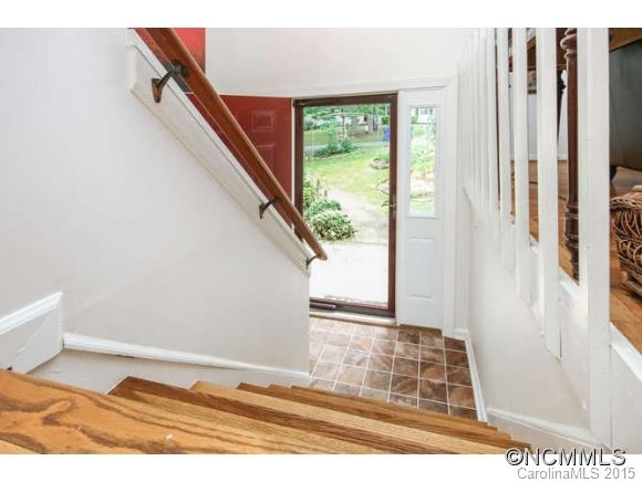 23 King Arthur Place Asheville NC 28806
