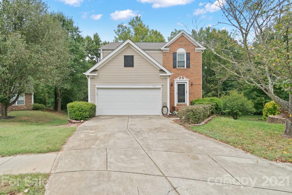 8622 Acacia Ridge Court Charlotte NC 28269