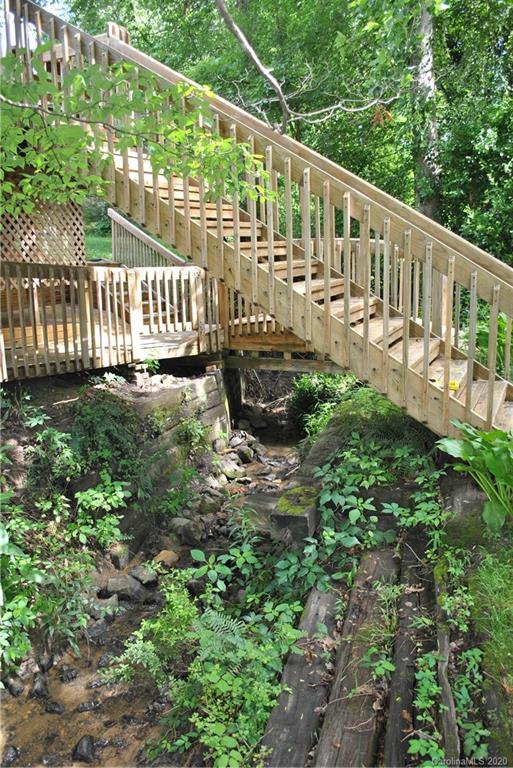 13 Brook Drive Asheville NC 28805