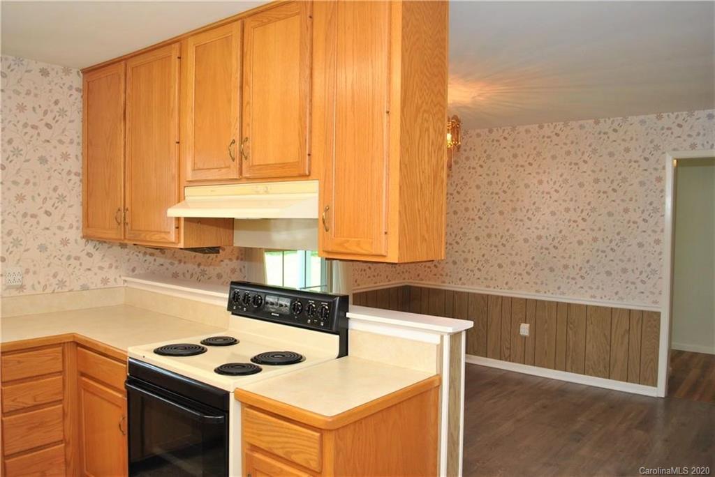 13 Brook Drive Asheville NC 28805