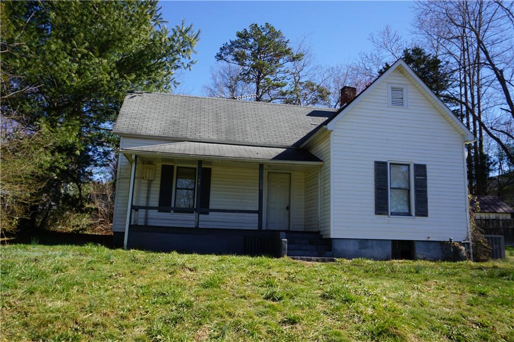 1909 Swan Drive Sw Lenoir NC 28645