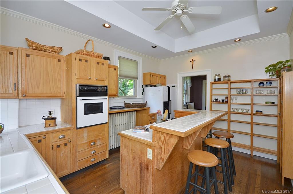 70 Kenilworth Road Asheville NC 28803