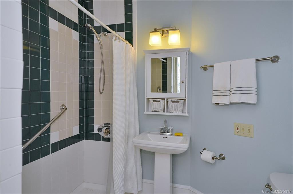 70 Kenilworth Road Asheville NC 28803