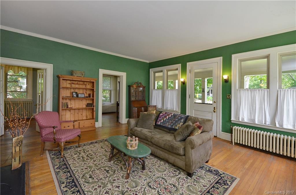 70 Kenilworth Road Asheville NC 28803