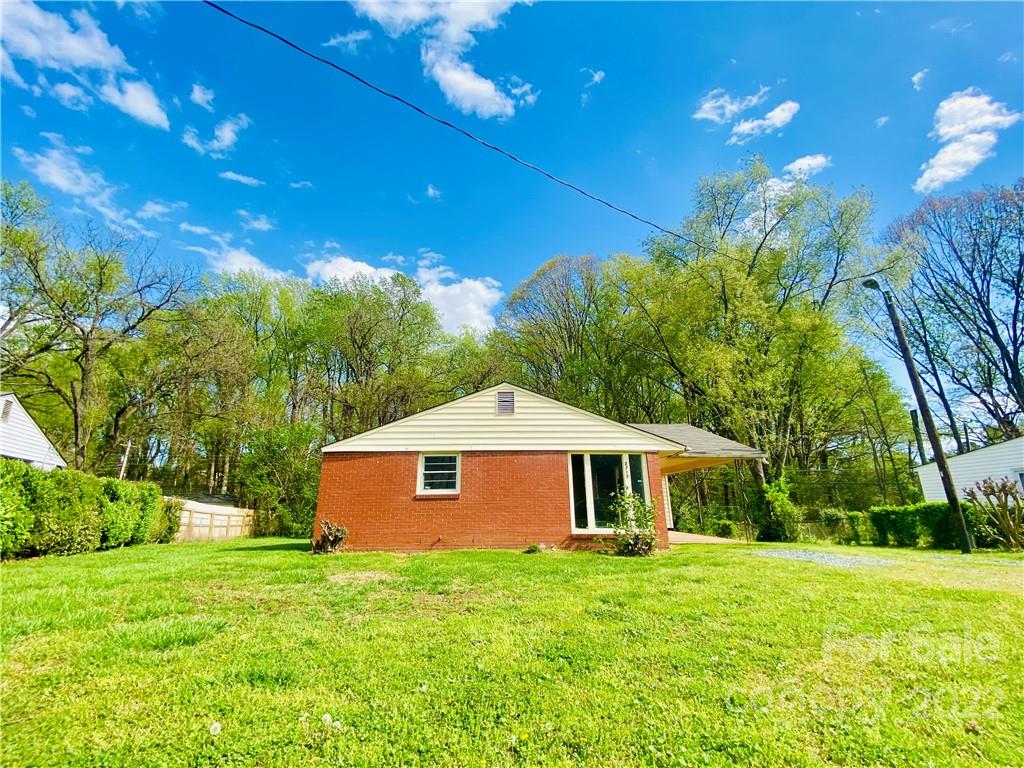 2717 Botany Street Charlotte NC 28216