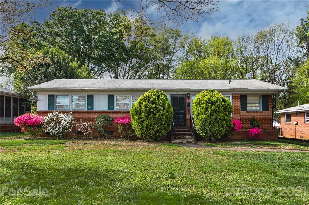 2426 Lanier Avenue Charlotte NC 28205