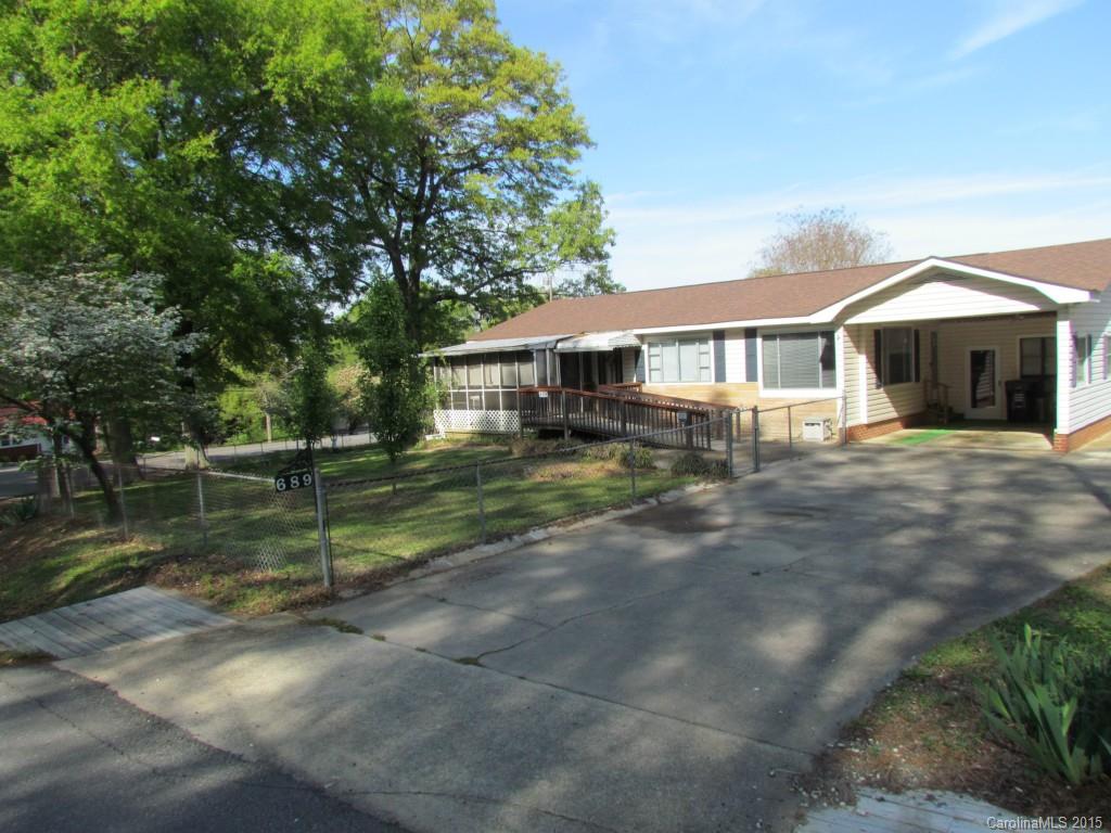689 Sunderland Road Concord NC 28027