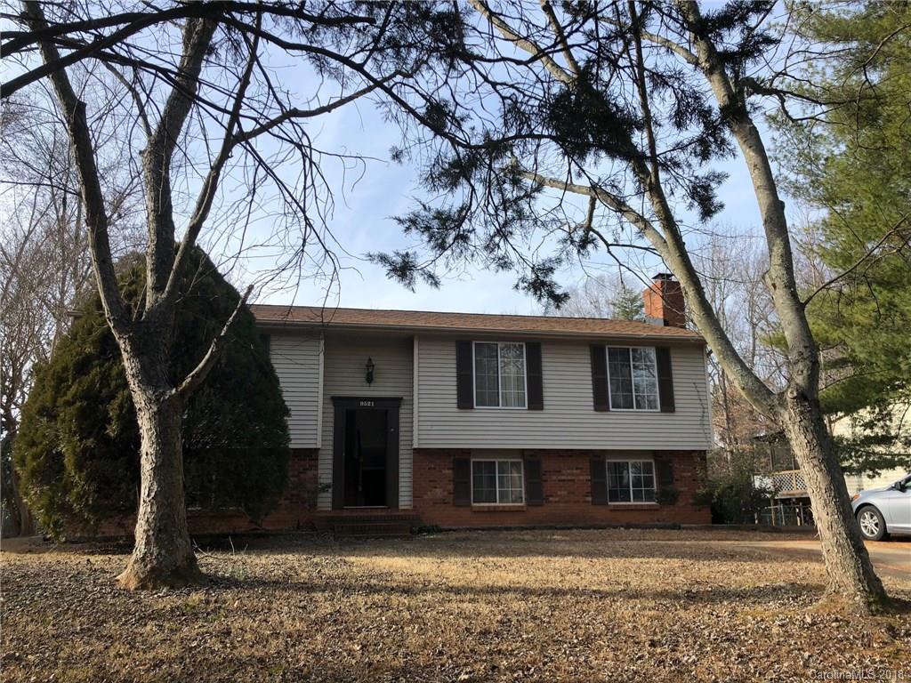 9521 Robert Burns Court Charlotte NC 28213