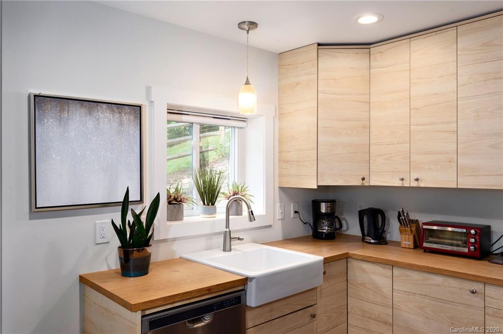 156 Jonestown Road Asheville NC 28804