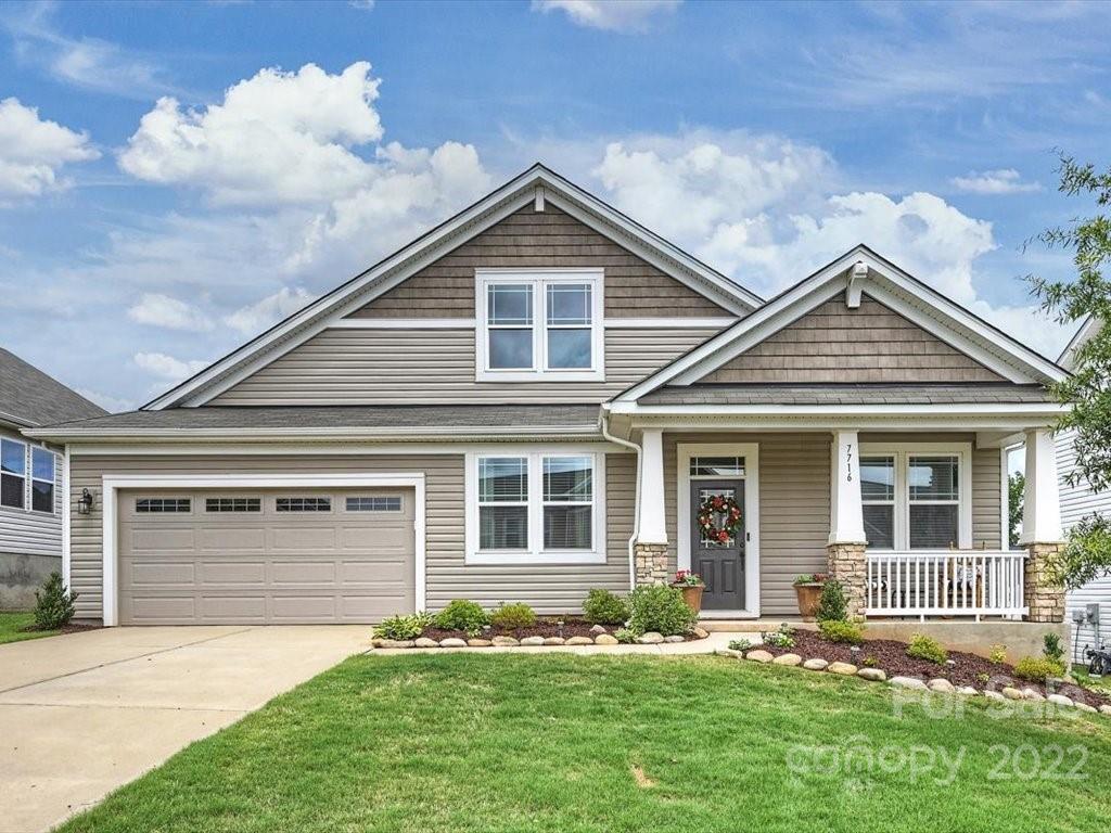 7716 Meridale Forest Drive Charlotte NC 28269