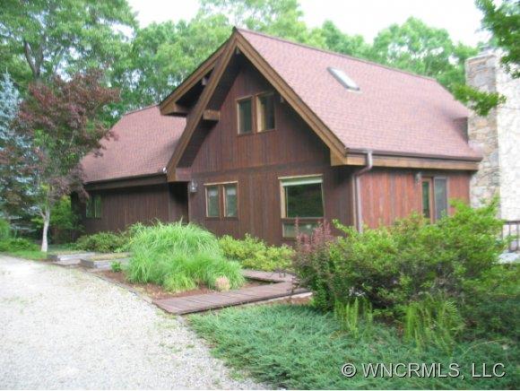 221 Beckett Drive Mills River NC 28759