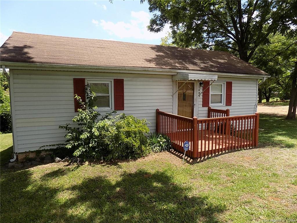 1809 Warren Avenue Gastonia NC 28054