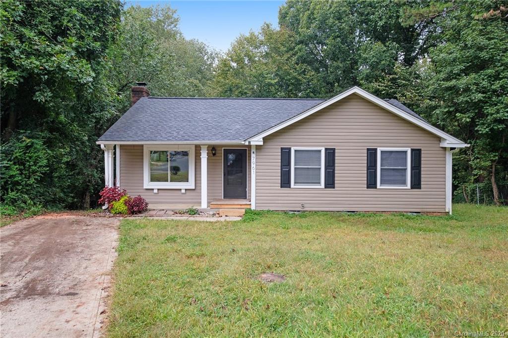 7961 Monfreya Court Charlotte NC 28212