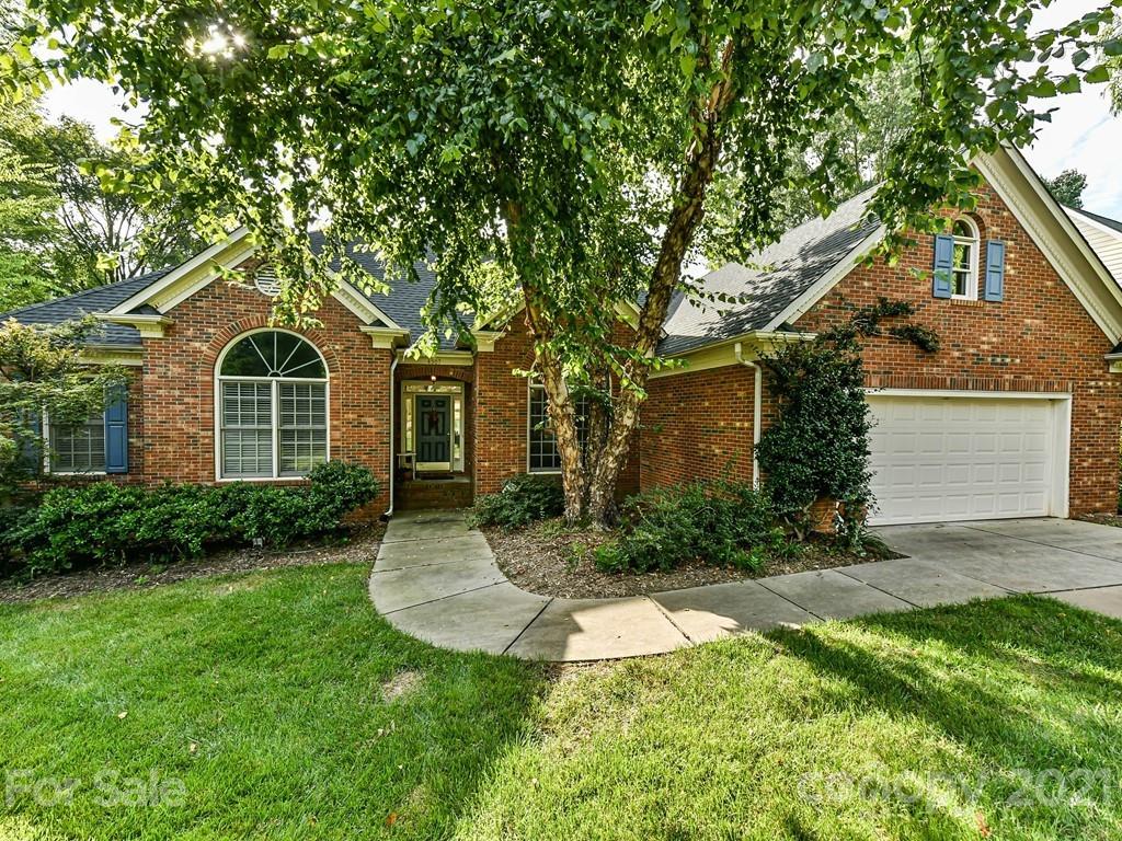 4907 Foxbriar Trail Charlotte NC 28269