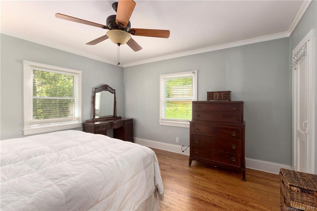 32 Morris Street Asheville NC 28806