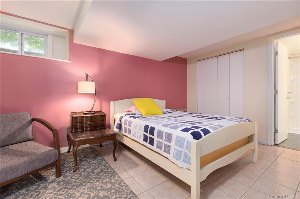 32 Morris Street Asheville NC 28806