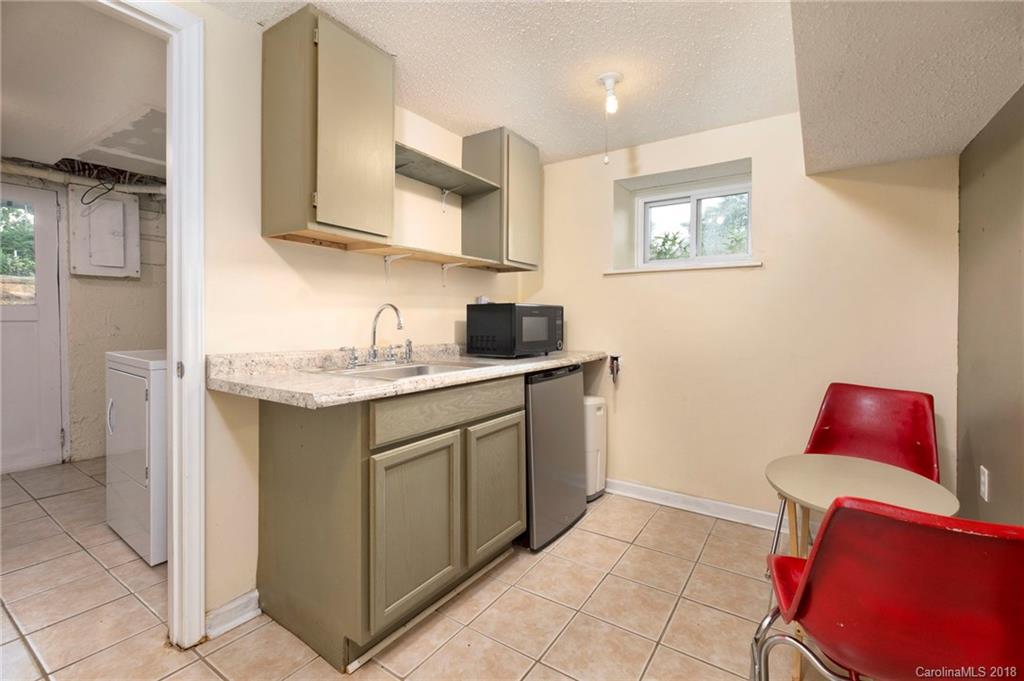 32 Morris Street Asheville NC 28806