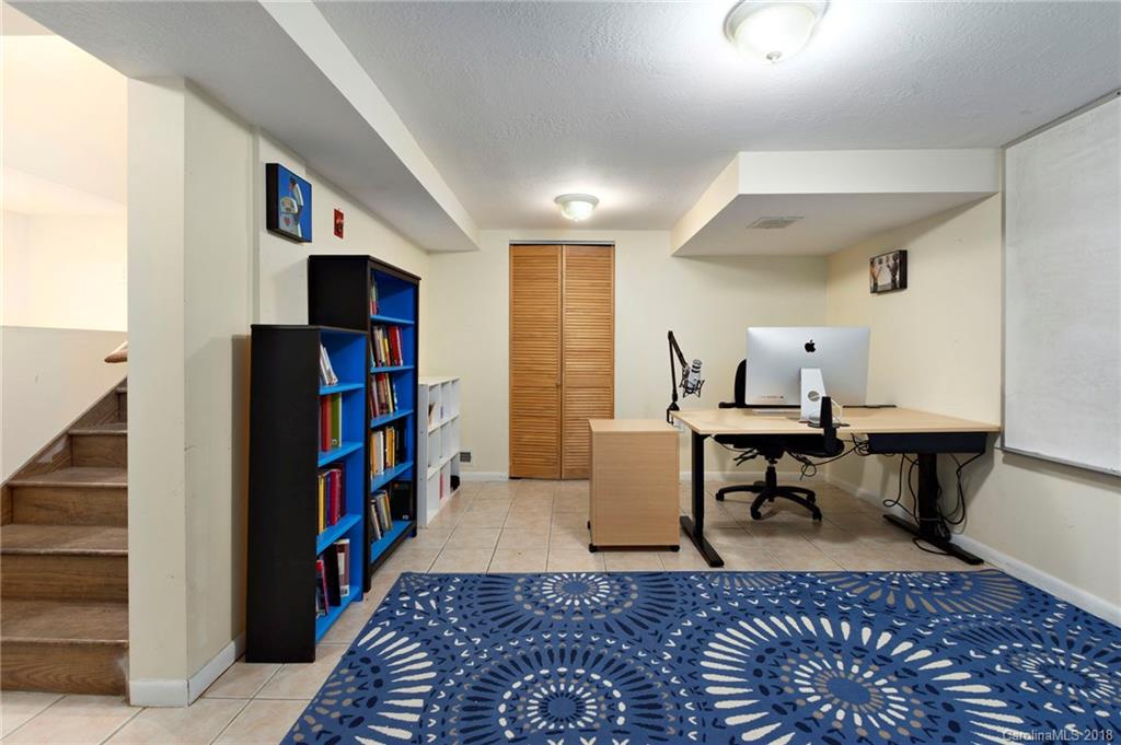 32 Morris Street Asheville NC 28806