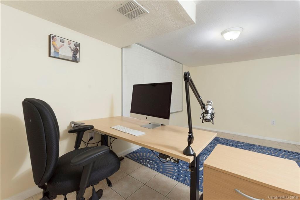 32 Morris Street Asheville NC 28806