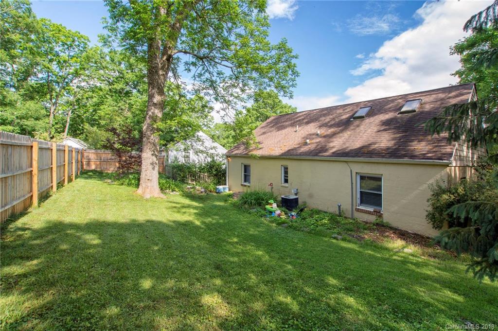 32 Morris Street Asheville NC 28806
