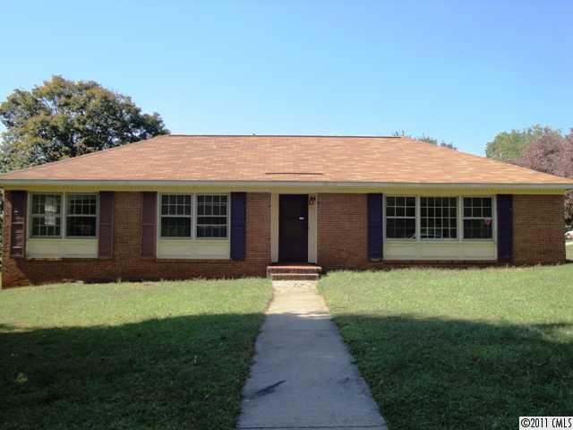 633 Colonial Drive Statesville NC 28625