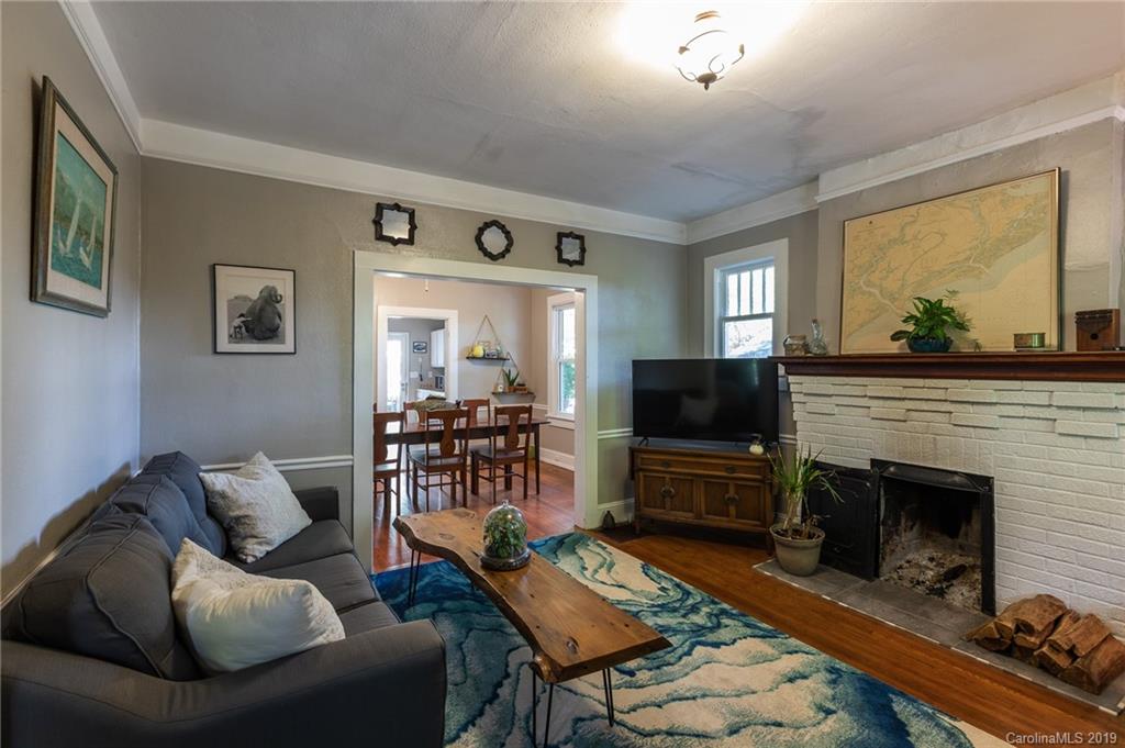 60 Craig Circle Asheville NC 28805
