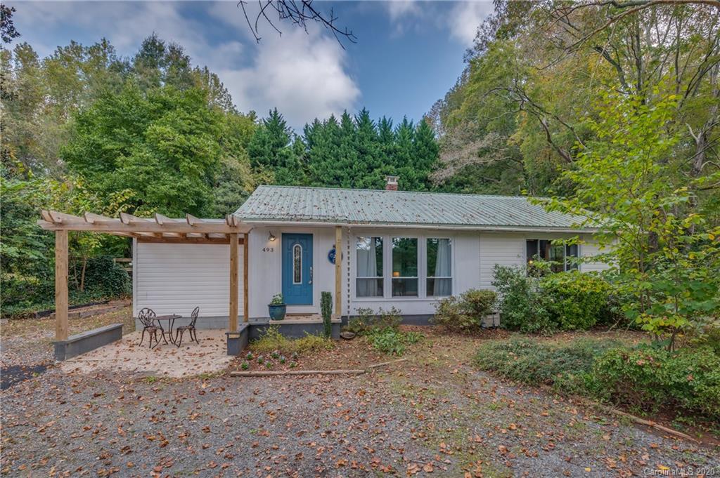 493 S Peak Street Columbus NC 28722