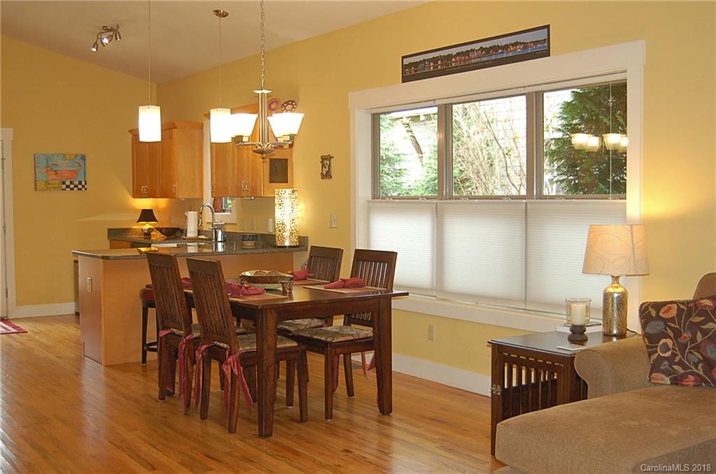 8 Moore Avenue Asheville NC 28806