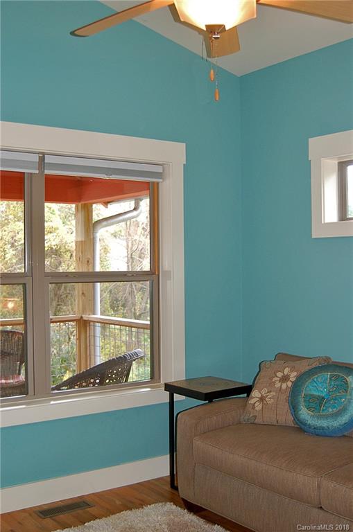 8 Moore Avenue Asheville NC 28806