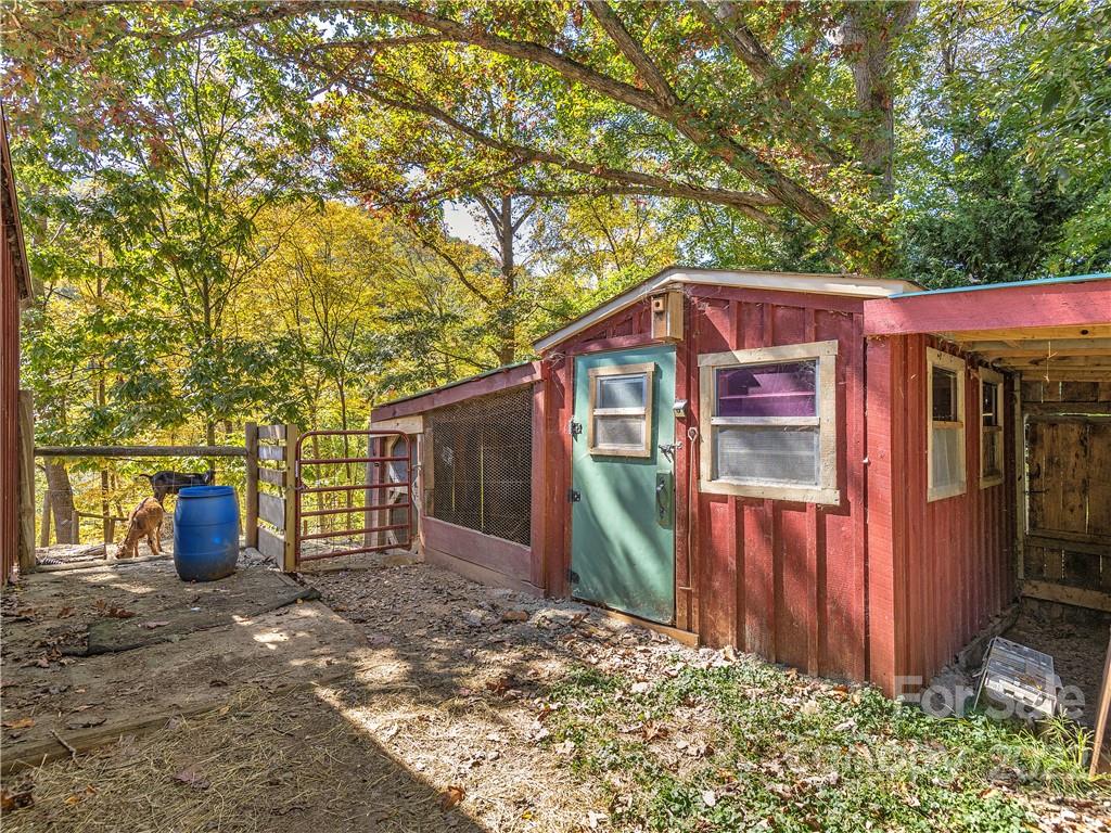 1989 Kims Cove Road Canton NC 28716