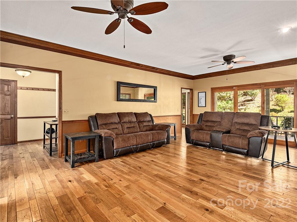 1989 Kims Cove Road Canton NC 28716