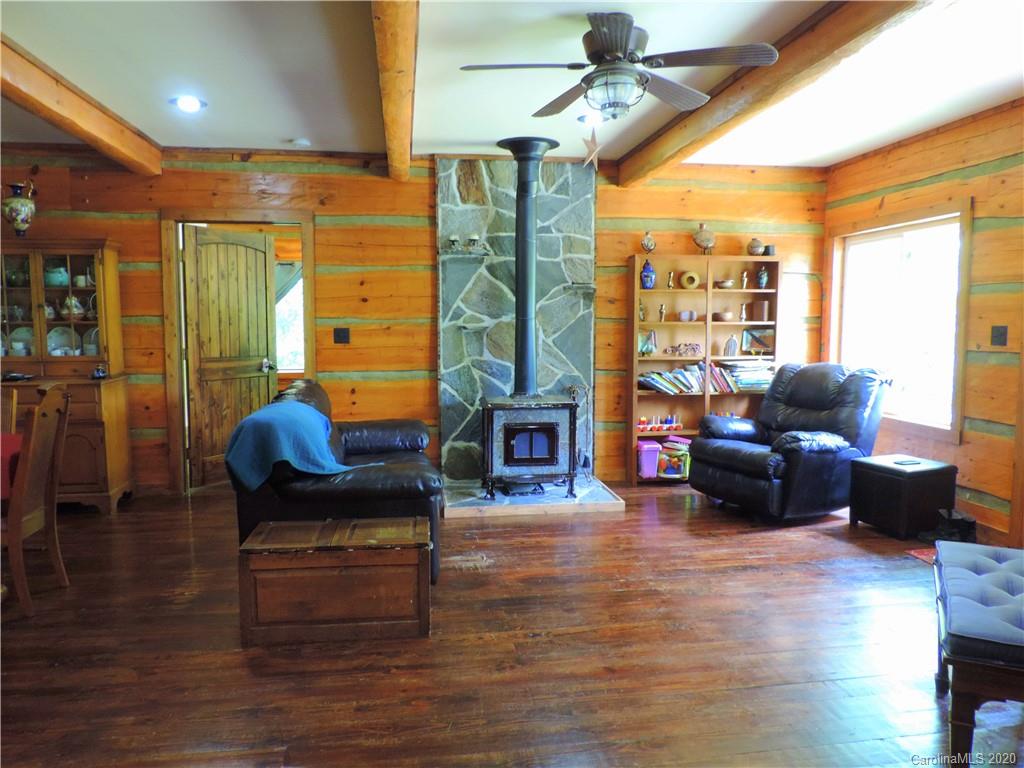 87 Ivy Bluffs Marshall NC 28753