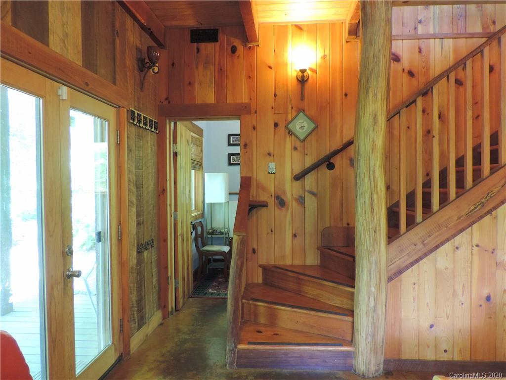87 Ivy Bluffs Marshall NC 28753