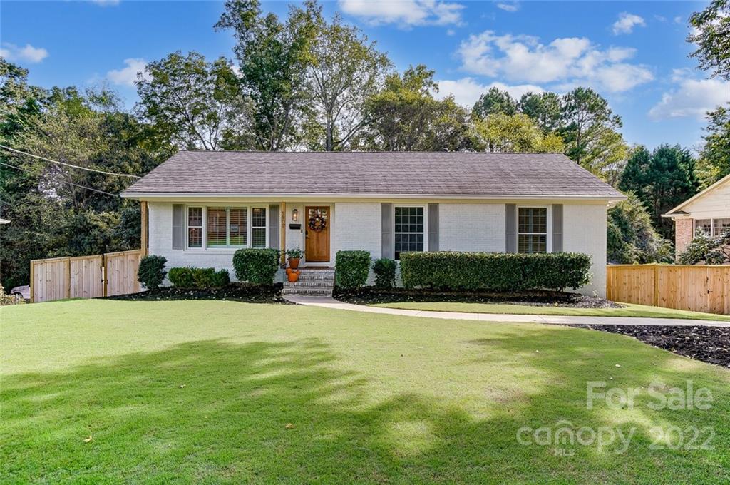 5901 Boxwood Lane Charlotte NC 28210