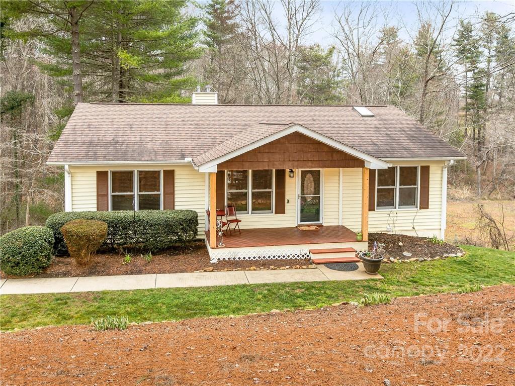 95 Forest Lake Drive Asheville NC 28803