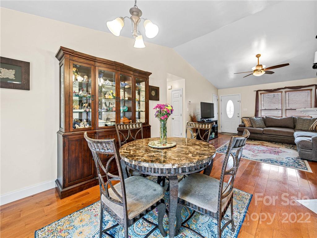 95 Forest Lake Drive Asheville NC 28803