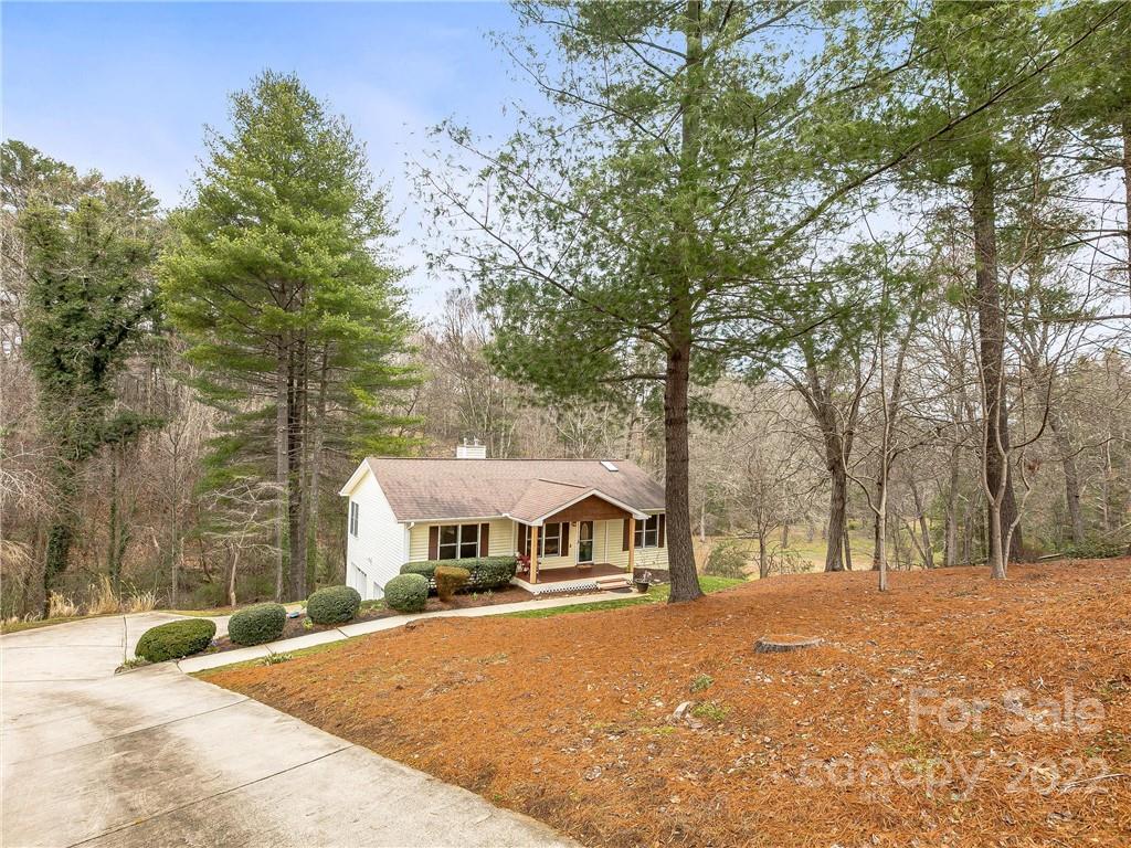 95 Forest Lake Drive Asheville NC 28803