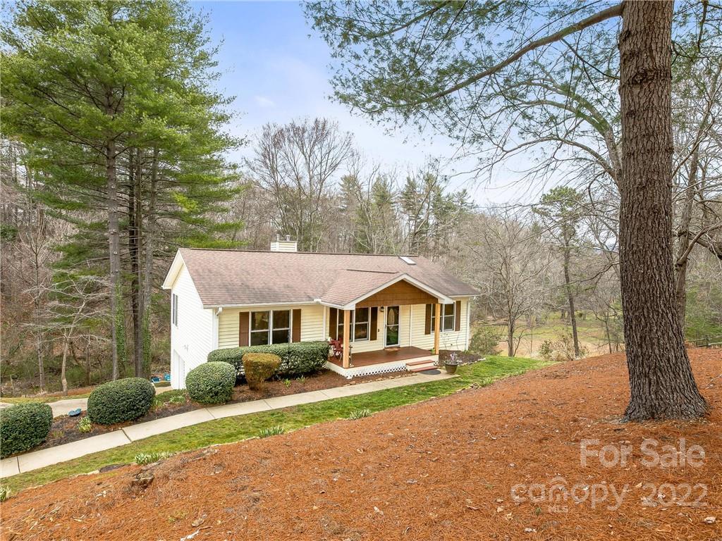 95 Forest Lake Drive Asheville NC 28803