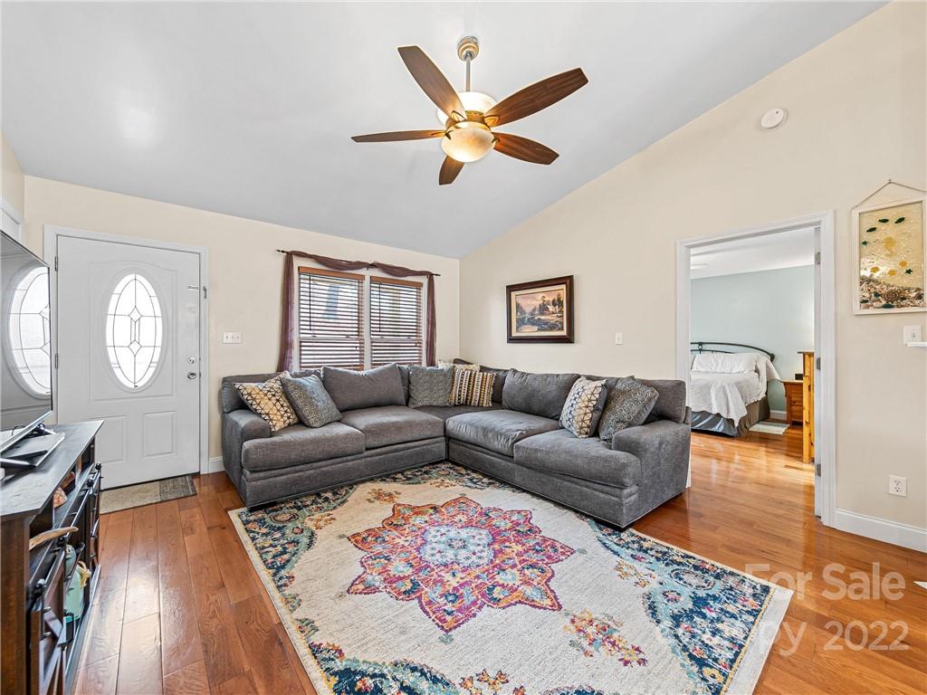 95 Forest Lake Drive Asheville NC 28803