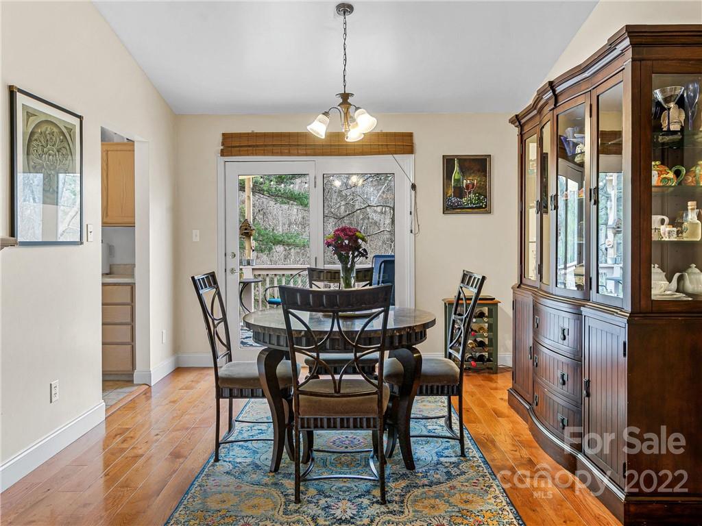 95 Forest Lake Drive Asheville NC 28803