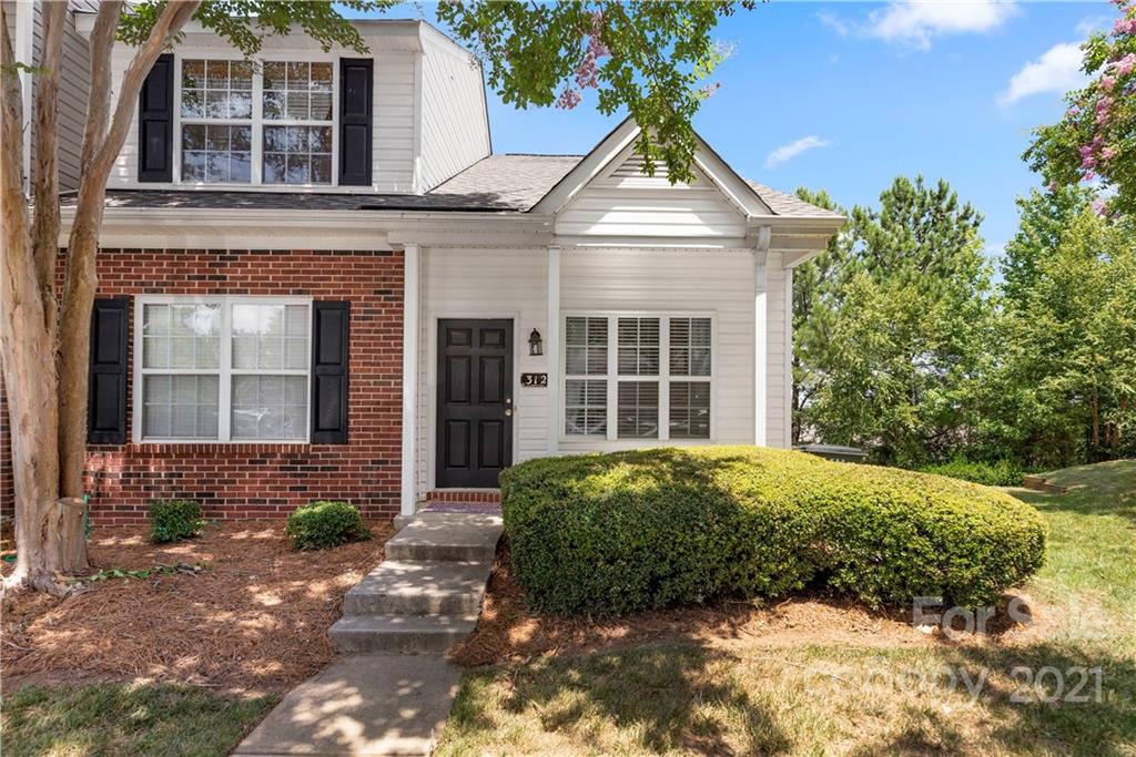 3123 Falling Rock Court Charlotte NC 28213