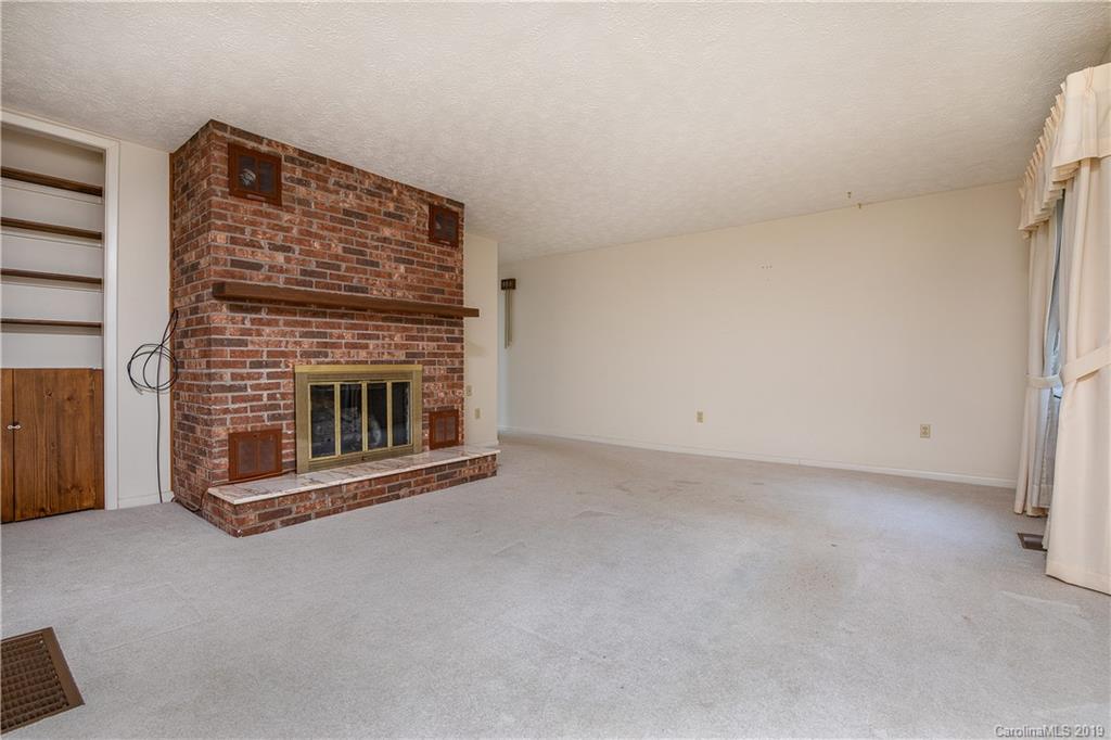 3 Frontier Court Asheville NC 28805