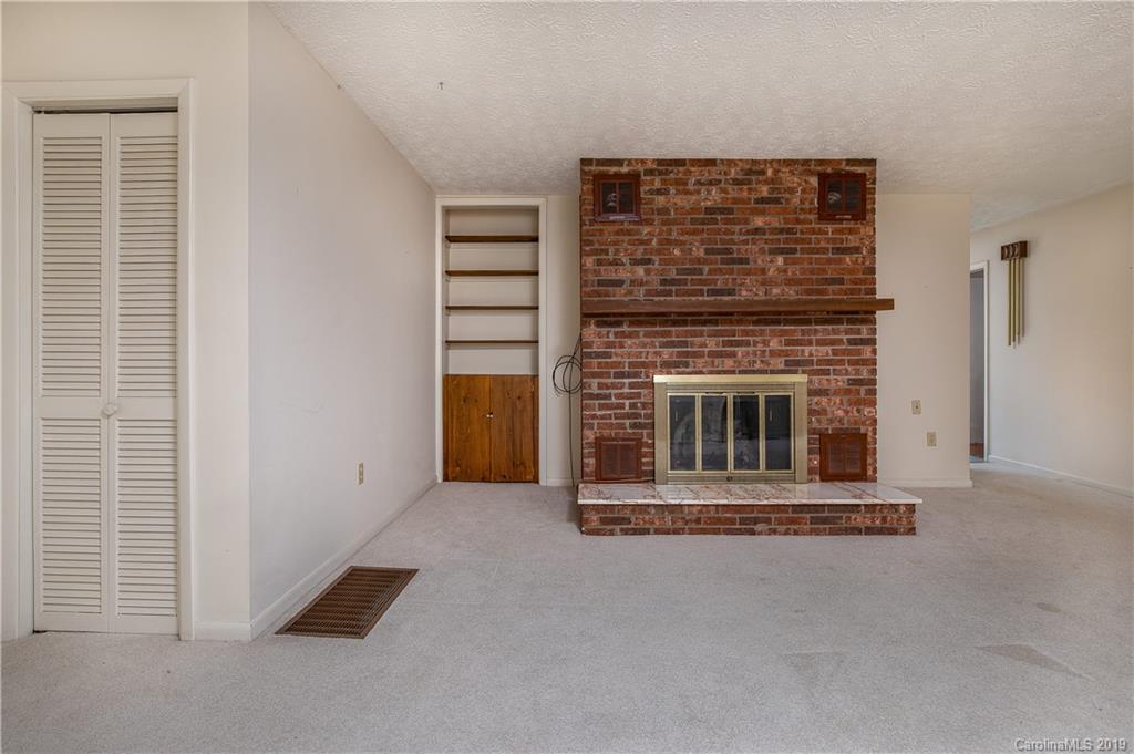 3 Frontier Court Asheville NC 28805